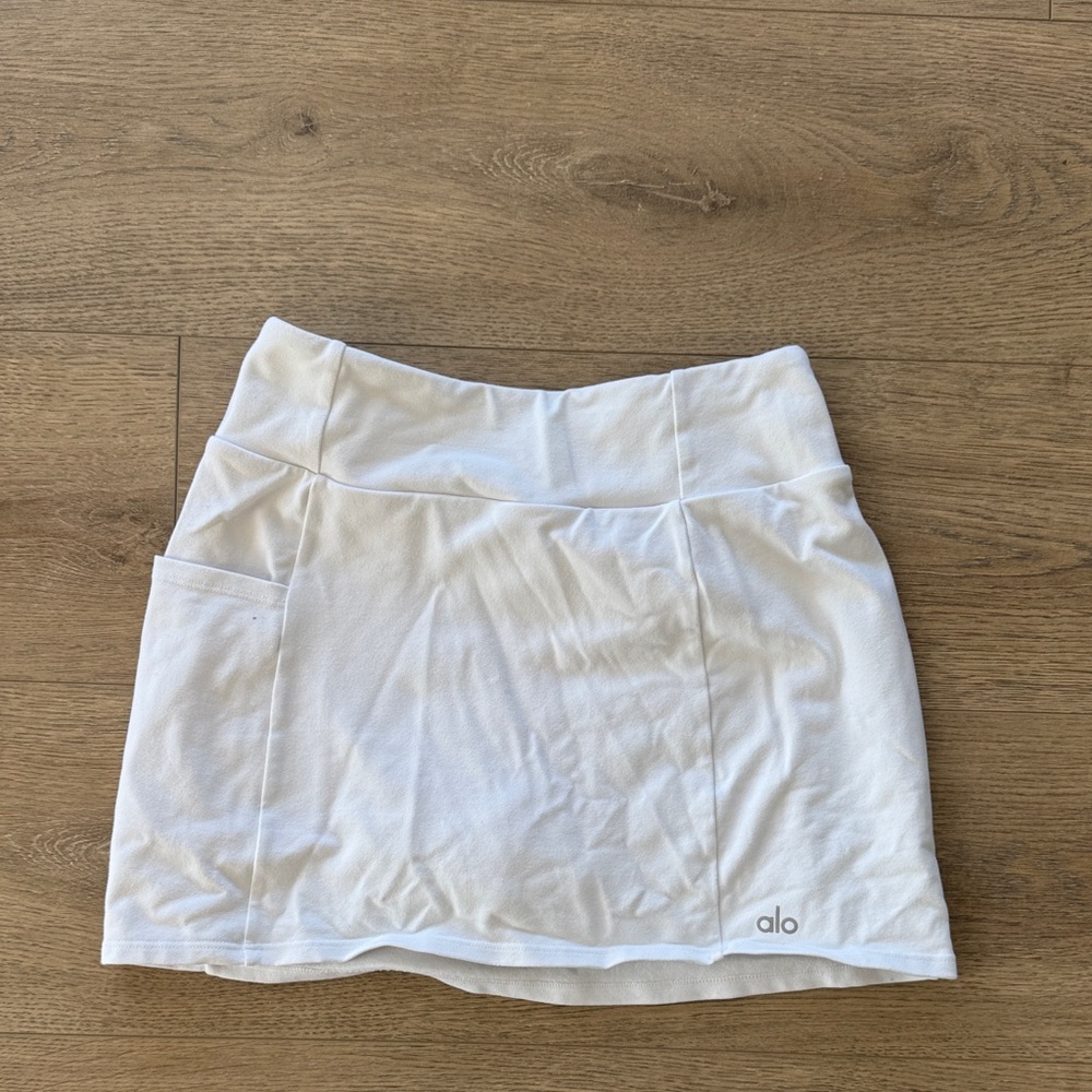 Alo White Airbrush High-Waist Good Form Tennis Skirt